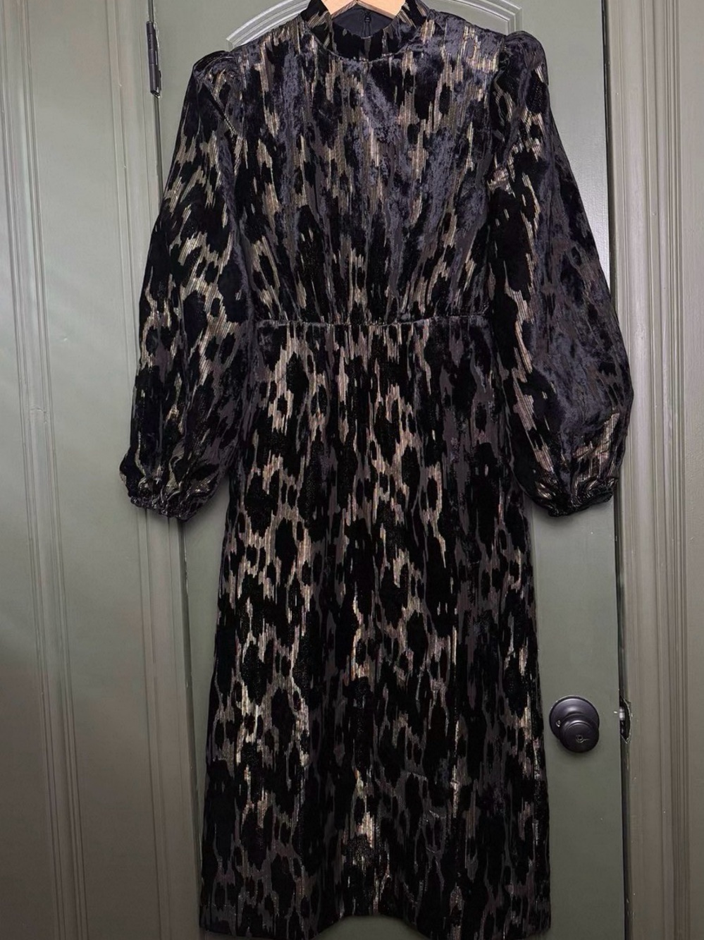 NWT Pomander Place Black Gold Velvet Midi Dress Size 4